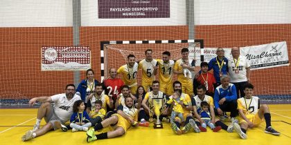 Seniores da UDCS conquistam Taça de Futsal Masculino